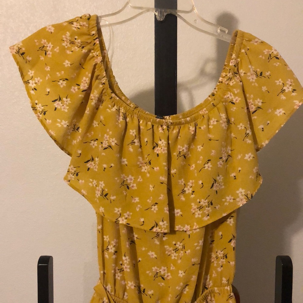 Romper - Picture 2 of 7